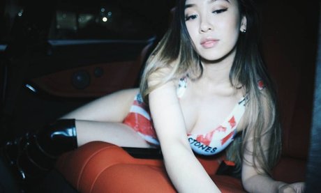 Luna Ly model naked gallery