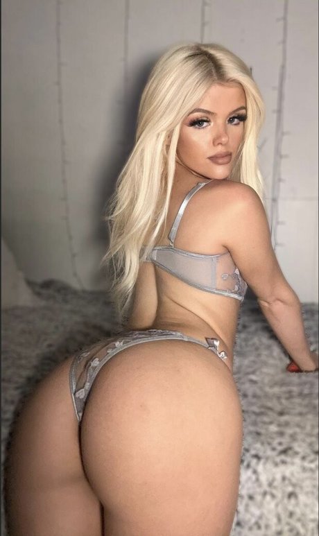Taylor Marie star nice image