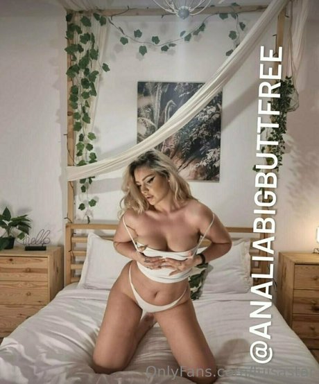 luisastar nude pornstar image