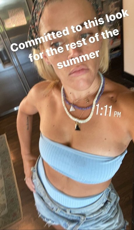Busy Philipps star pornographic pics