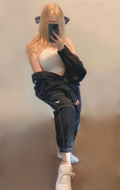 Yakirisu pornstar nudes picture