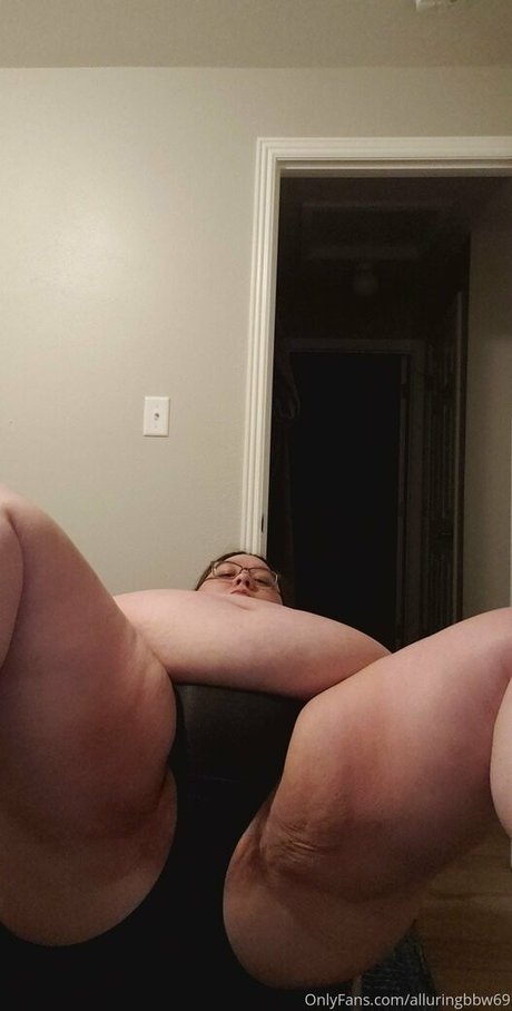 alluringbbw69 model free pictures