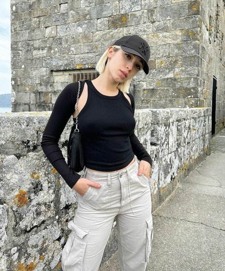 Rebeca Stones free star photo