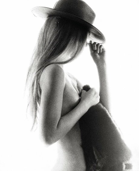 Devon Aoki star beautiful pics