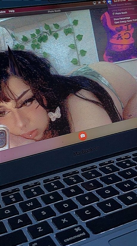 keonavalentine model adult picture