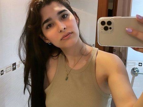 Maya Monroy Ruiz beautiful actress archive