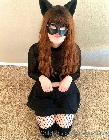 playfulmaple pornstar pic