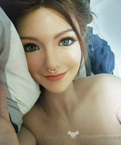 luciasnothome pornstar nice picture