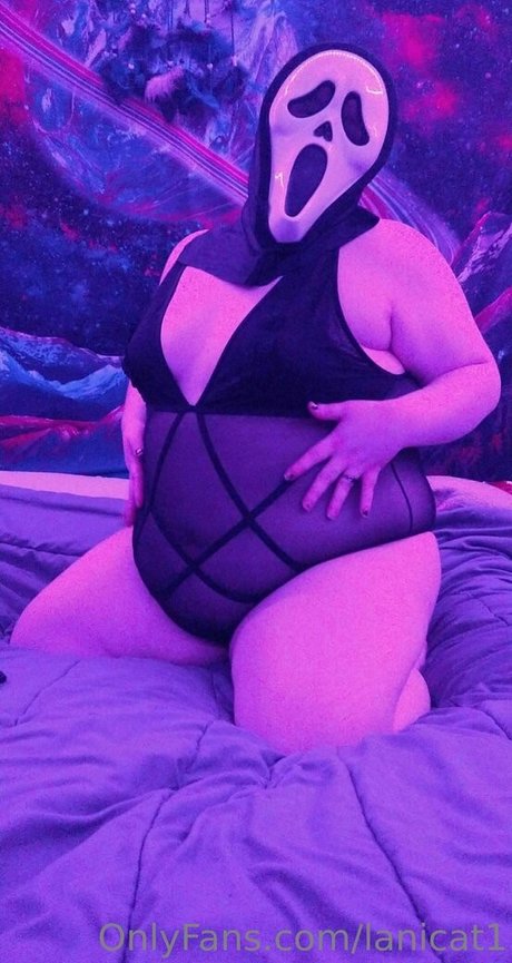 lanicat1 model adult image