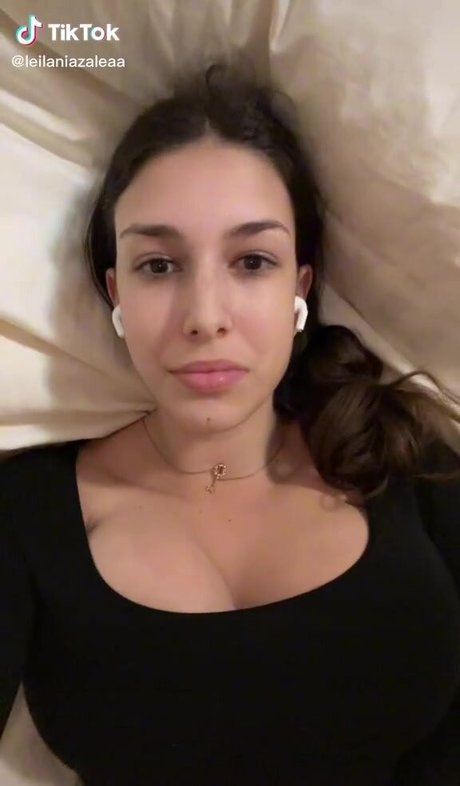 Leilani Azalea model perfect pic