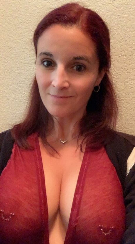 Mrs Badass model picture