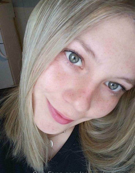 imabbigail pornstar nude img
