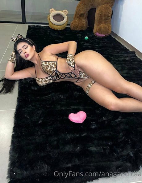anagandicaa pornstar high quality pics