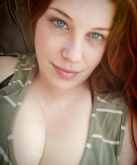 RedheadAnne xxx star image