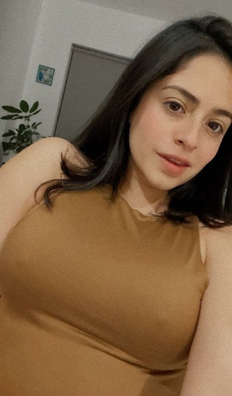 Totti Mane pretty actress image