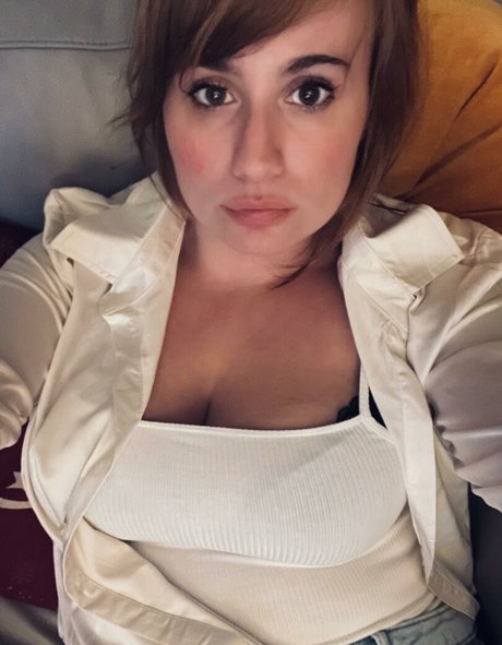 ebony solo onlyfans nudes images