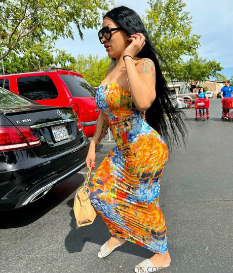 mitsyramosx model beautiful pic