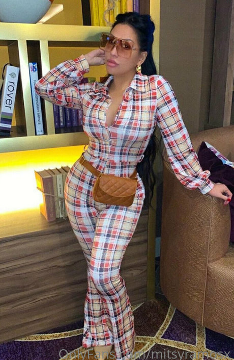mitsyramosx model adult picture
