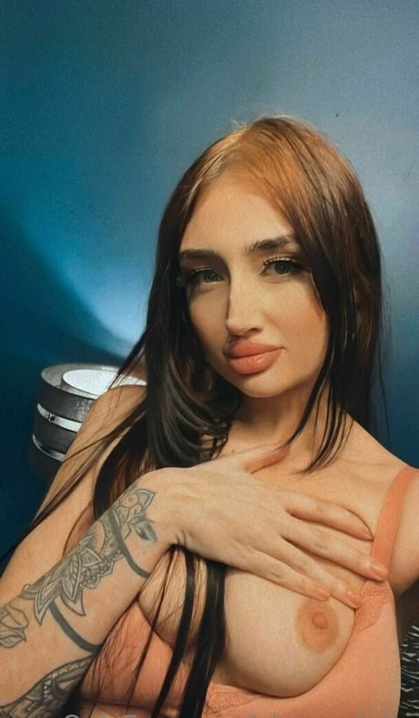 Cjay Natalie hot model pic