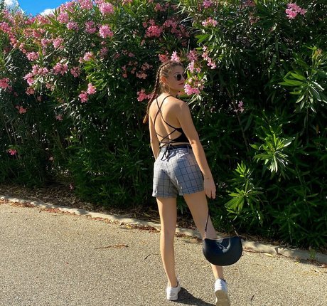 Nina Joy sexy star photos