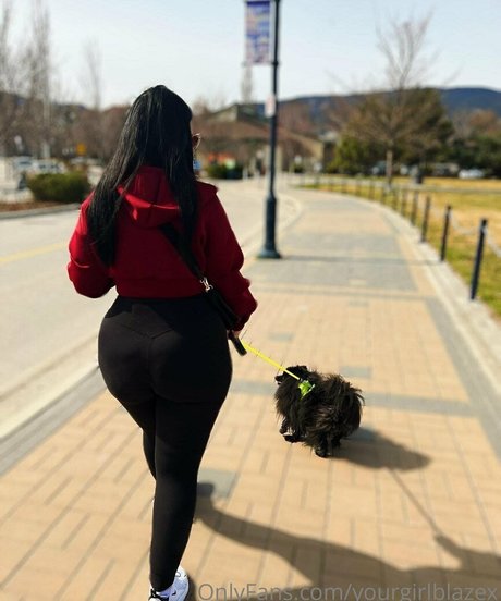 yourgirlblazex erotic actress image