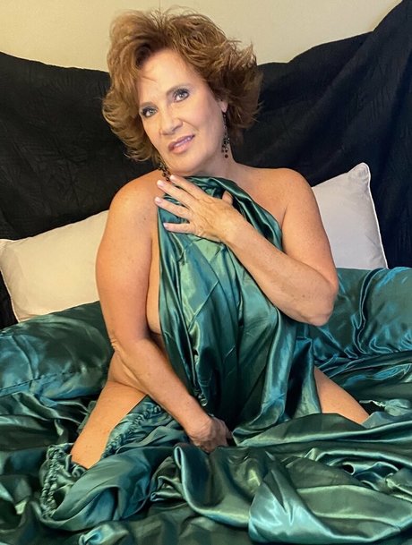 big labia onlyfans beautiful naked picture