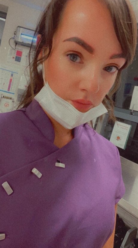 Maisey Brooks pretty star image