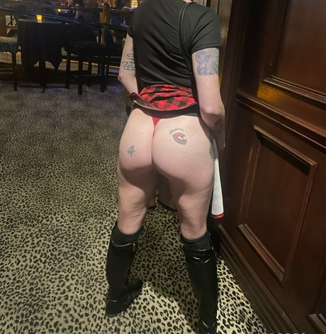 bdsmqueen1993free nudes model pic