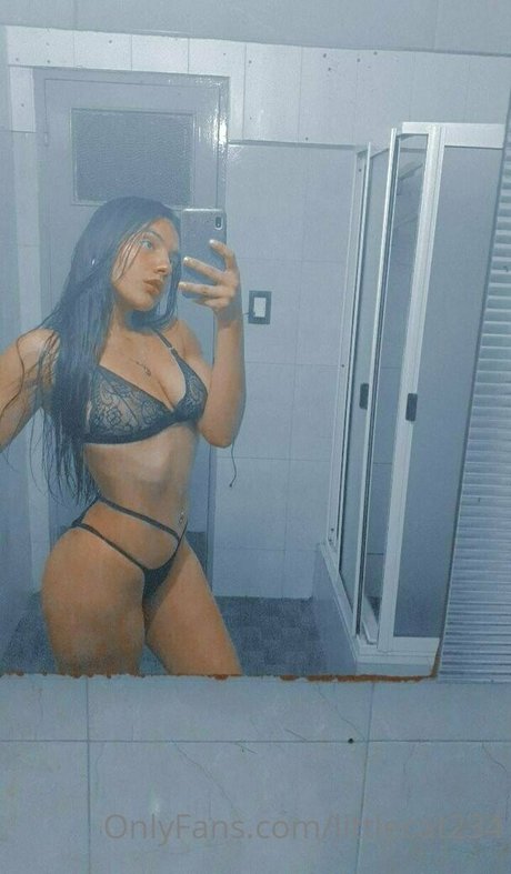 littlecat234 hot model pic