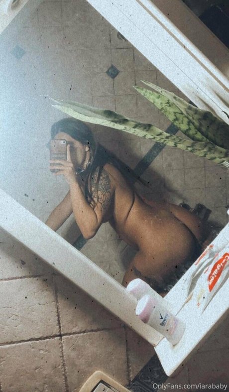 sweet iara erotic model pics