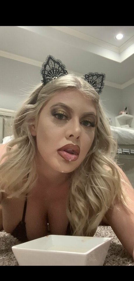 austynmonroe model sexy pic