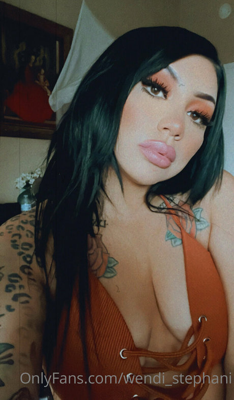 wendi stephani model naked pics