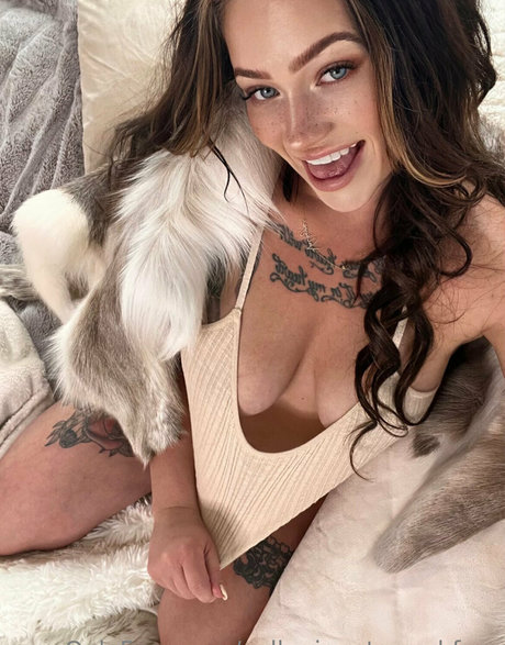 Valkyrieuntamed star sex photos