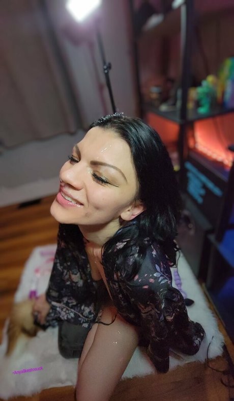 Anyalikestosuck pornstar hot pictures