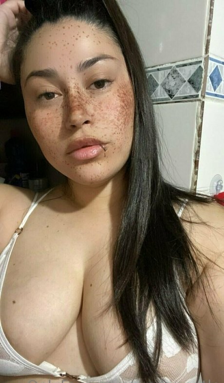 moongentle high quality model images