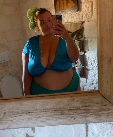 juiceefruitee model high quality archive