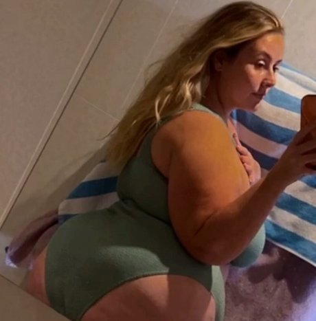juiceefruitee xxx pornstar photos