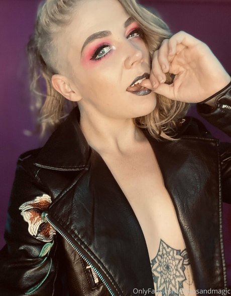 chaosandmagic perfect model pics
