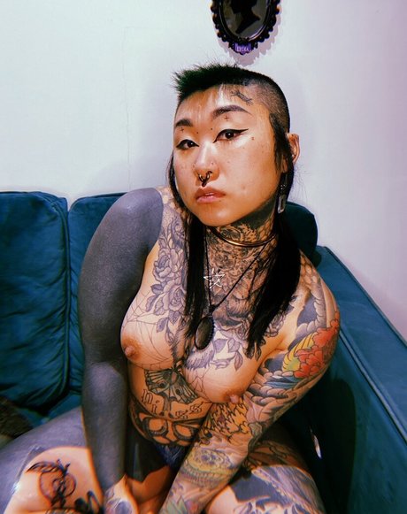 Sif Blvck art actress gallery