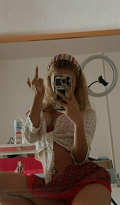 carrievioletxo model art images