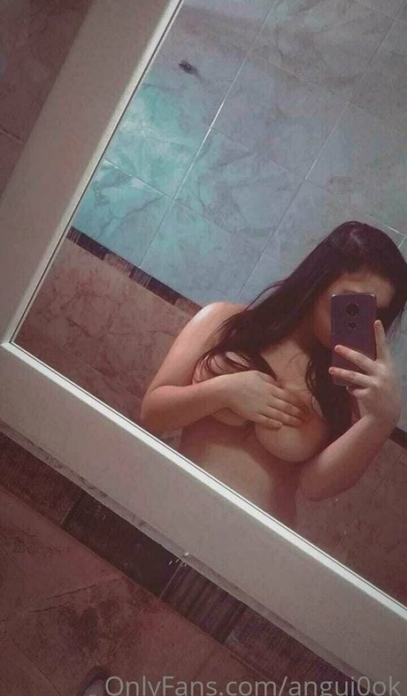 angui0ok nude actress pics