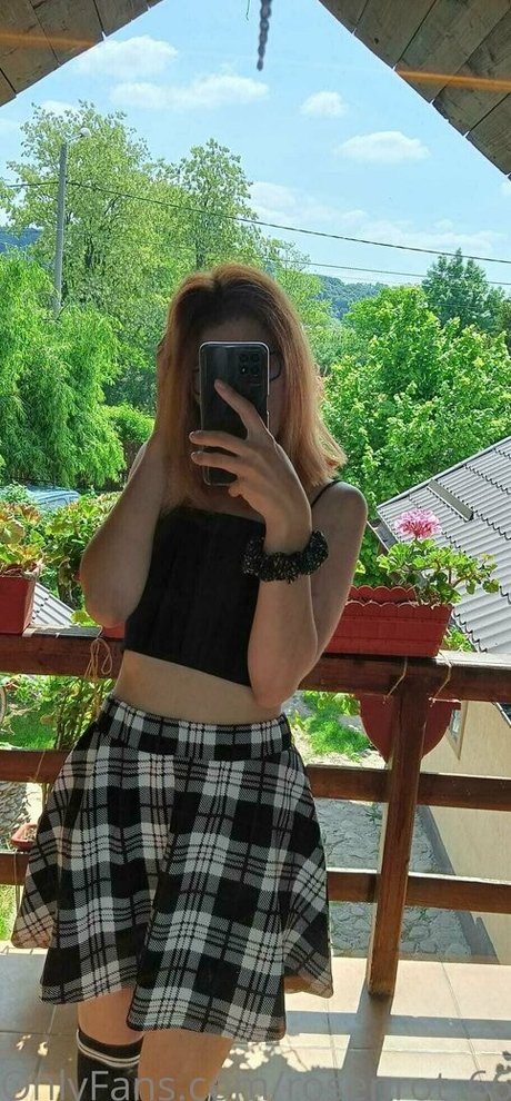 rosenrot 666 hot star photos