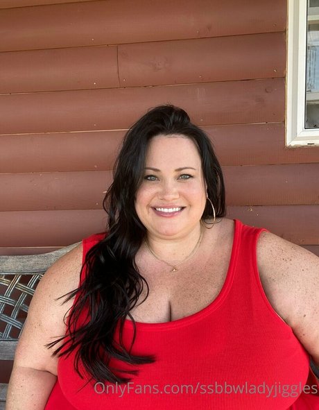 ssbbwladyjiggles xxx model galleries