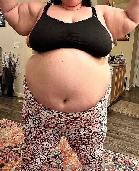 ssbbwladyjiggles star nudes pictures