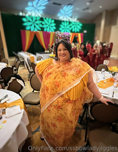 ssbbwladyjiggles model free pictures