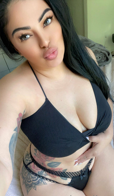 thick jennakumz nice actress gallery
