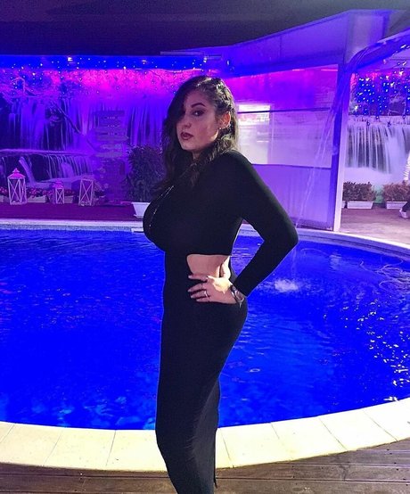 Jolanda Tummolillo pornstar sexy images