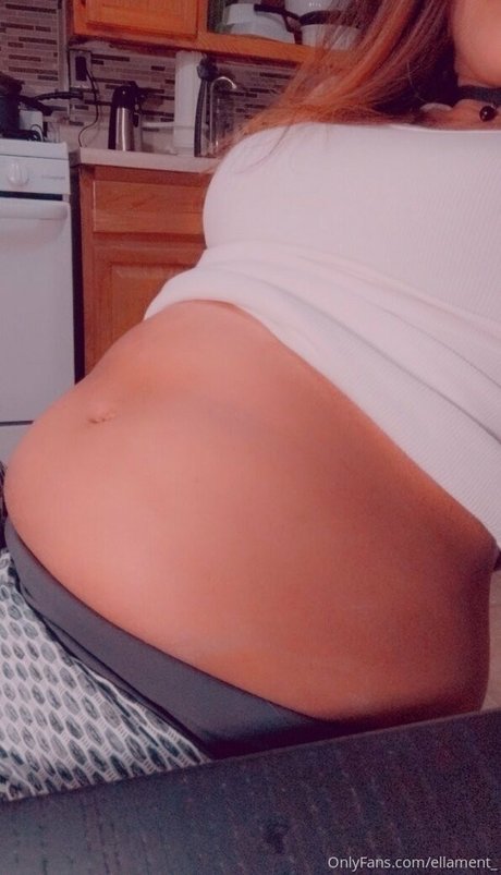 ellaeating model nudes images