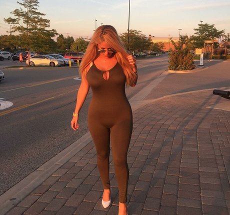 Nicolle A xxx pornstar img