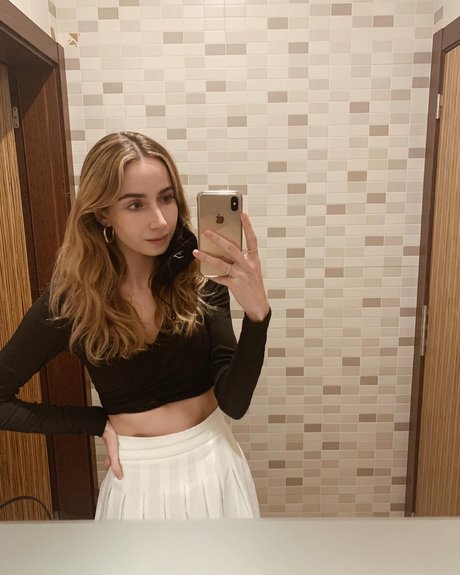 blonde trans onlyfans erotic pic